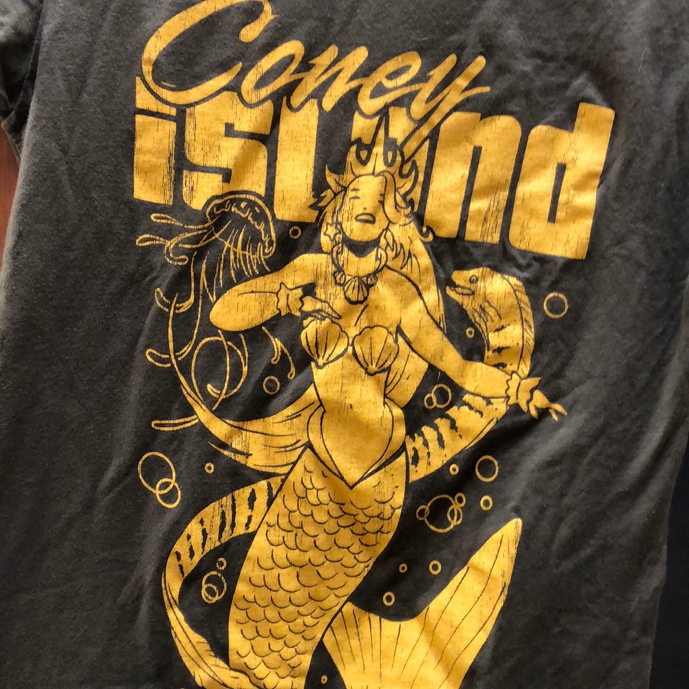 Coney Island T-shirt 🧜‍♀️ 🌴 🎢